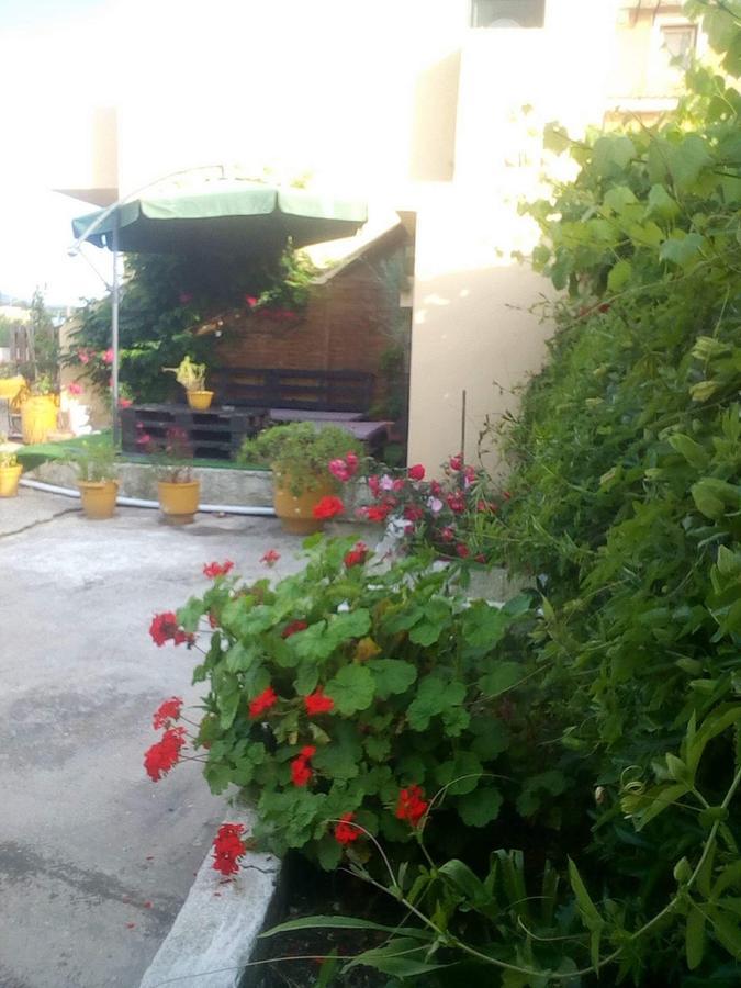 Chrysanthi Melitsa Apts. Сидари Екстериор снимка